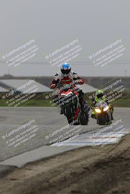 media/Nov-29-2025-TrackDaz (Sat) [[10ae2d9bce]]/C Group/Session 4 (Wheelie Bump)/